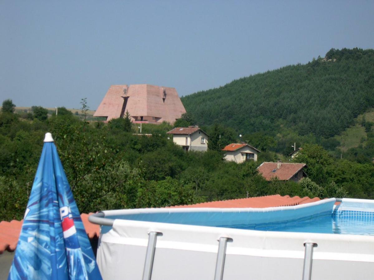 Hotel Aleksievata Kashta Gurguljat Kültér fotó