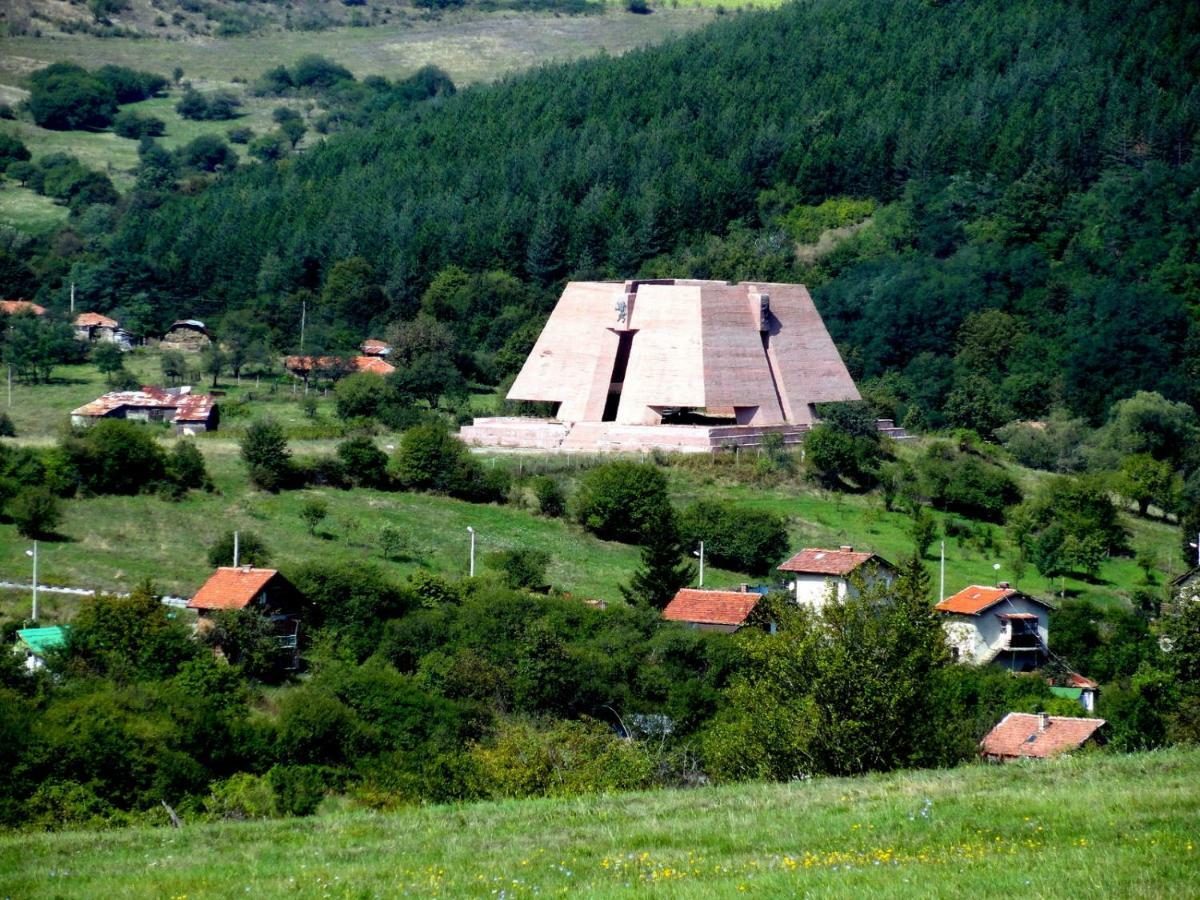 Hotel Aleksievata Kashta Gurguljat Kültér fotó